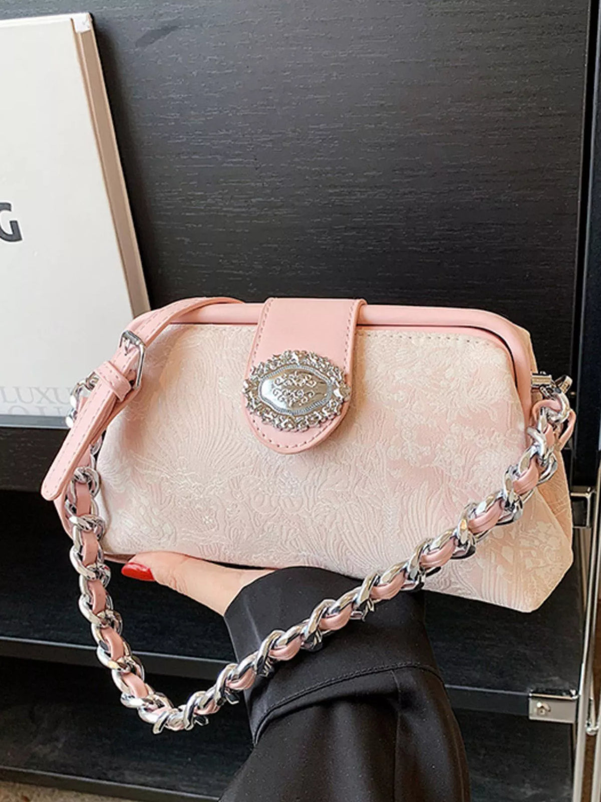 The Embroidered Chain Mini Bag – image 11