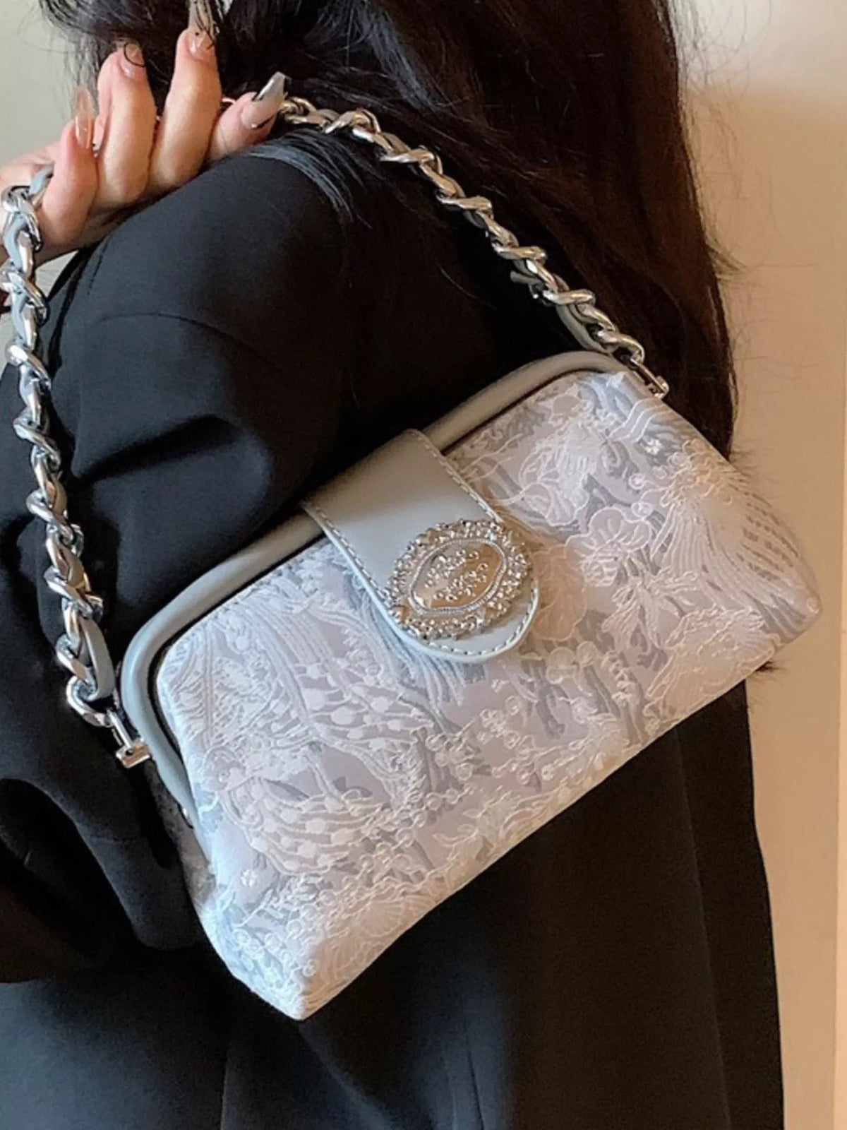 The Embroidered Chain Mini Bag – image 6