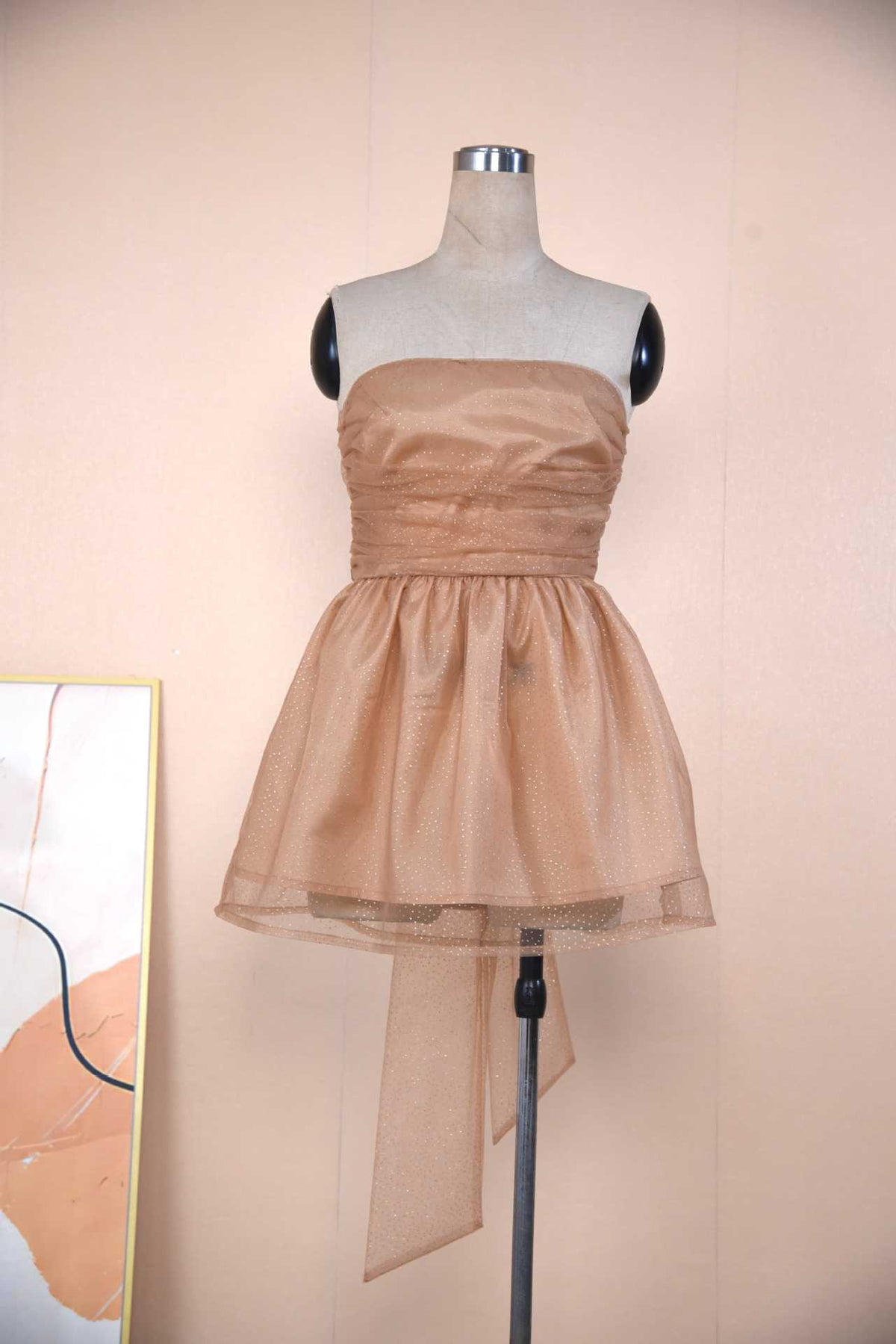 The Bow-Back Glitter Tube Mini – image 12