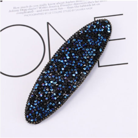 The Pavé Oval Hair Clip – image 3