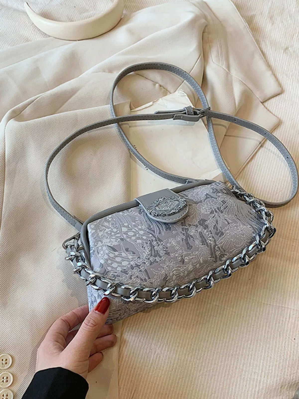 The Embroidered Chain Mini Bag – image 4