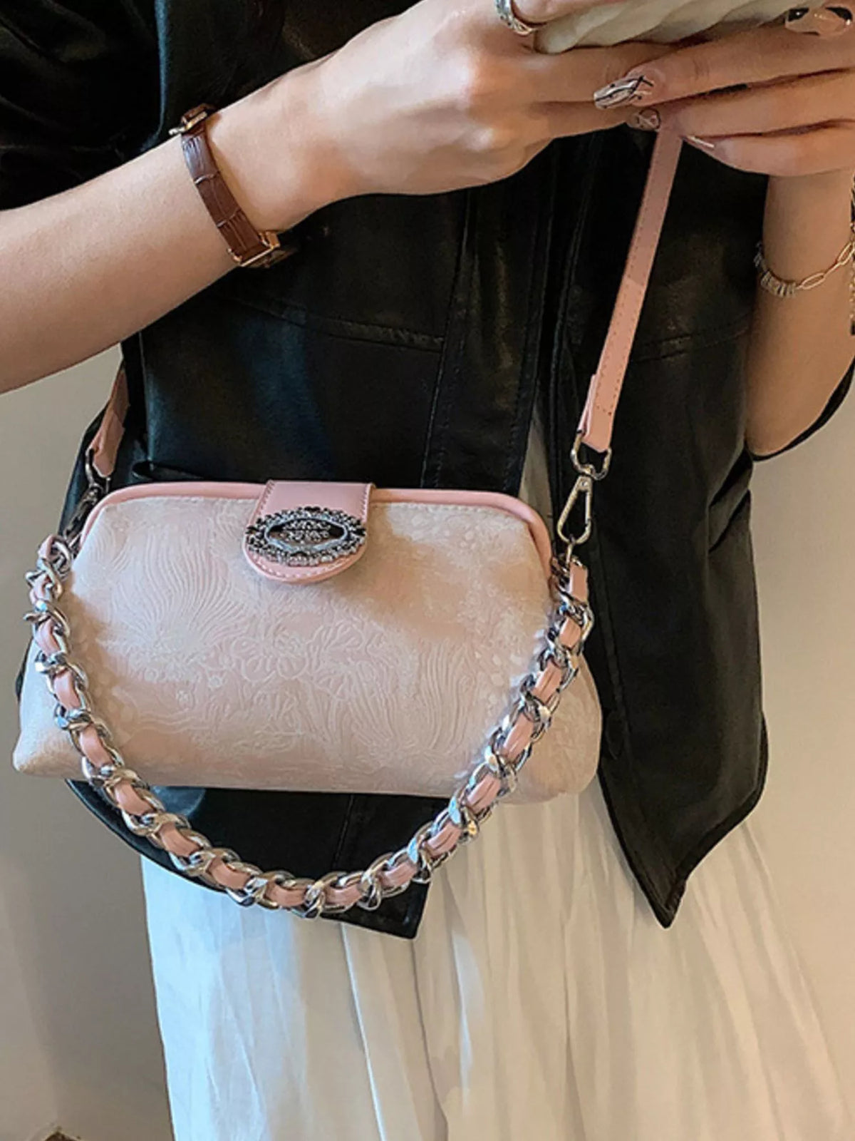 The Embroidered Chain Mini Bag – image 12