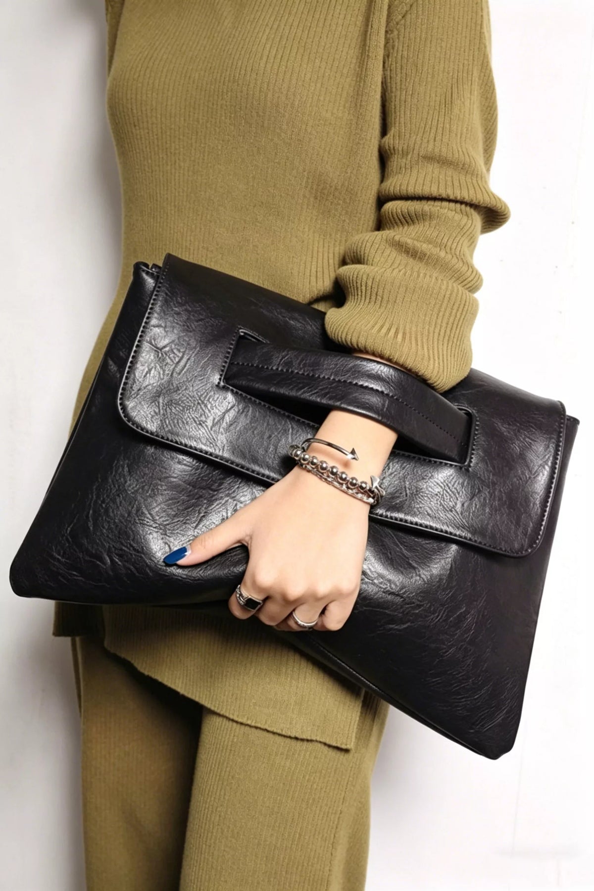 The Envelope Clutch – image 7