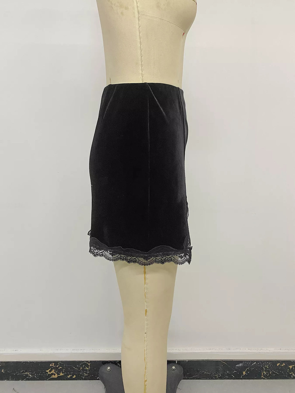 The Velvet Lace-Trim Mini Skirt – image 11
