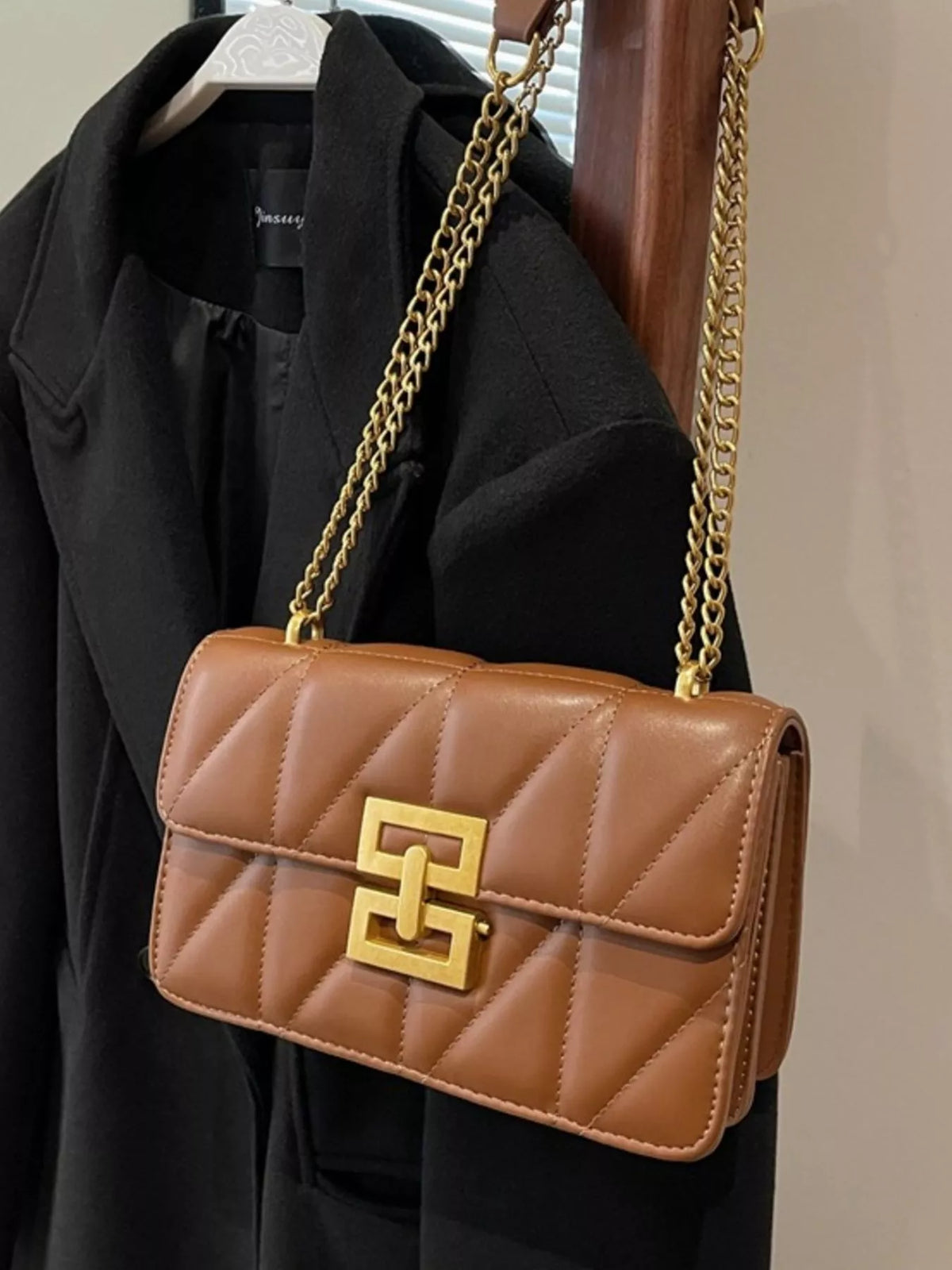The Holiday Red Chain Bag – image 7