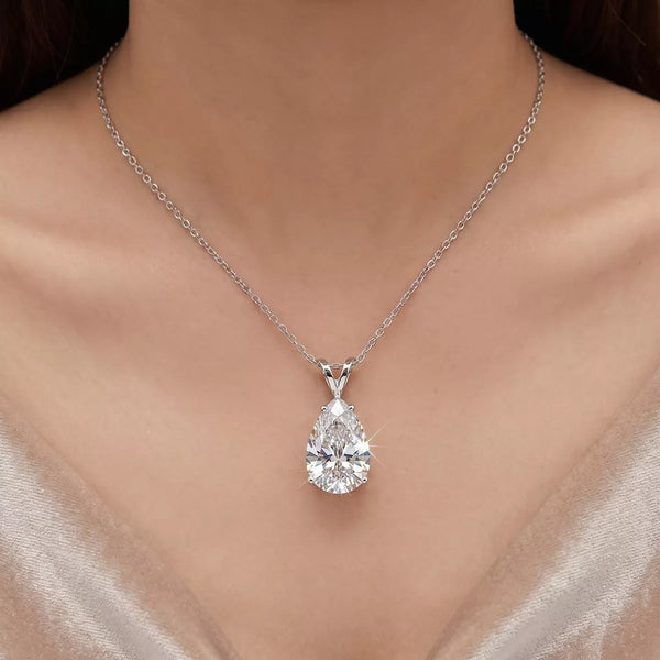 The Crystal Teardrop Necklace
