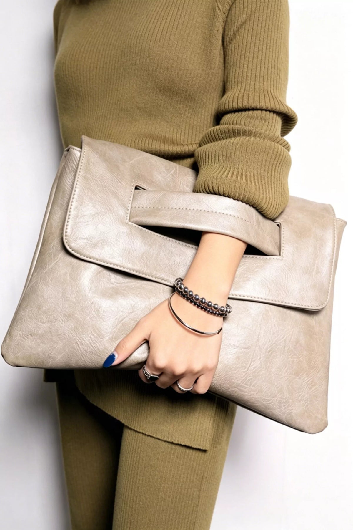 The Envelope Clutch – image 5