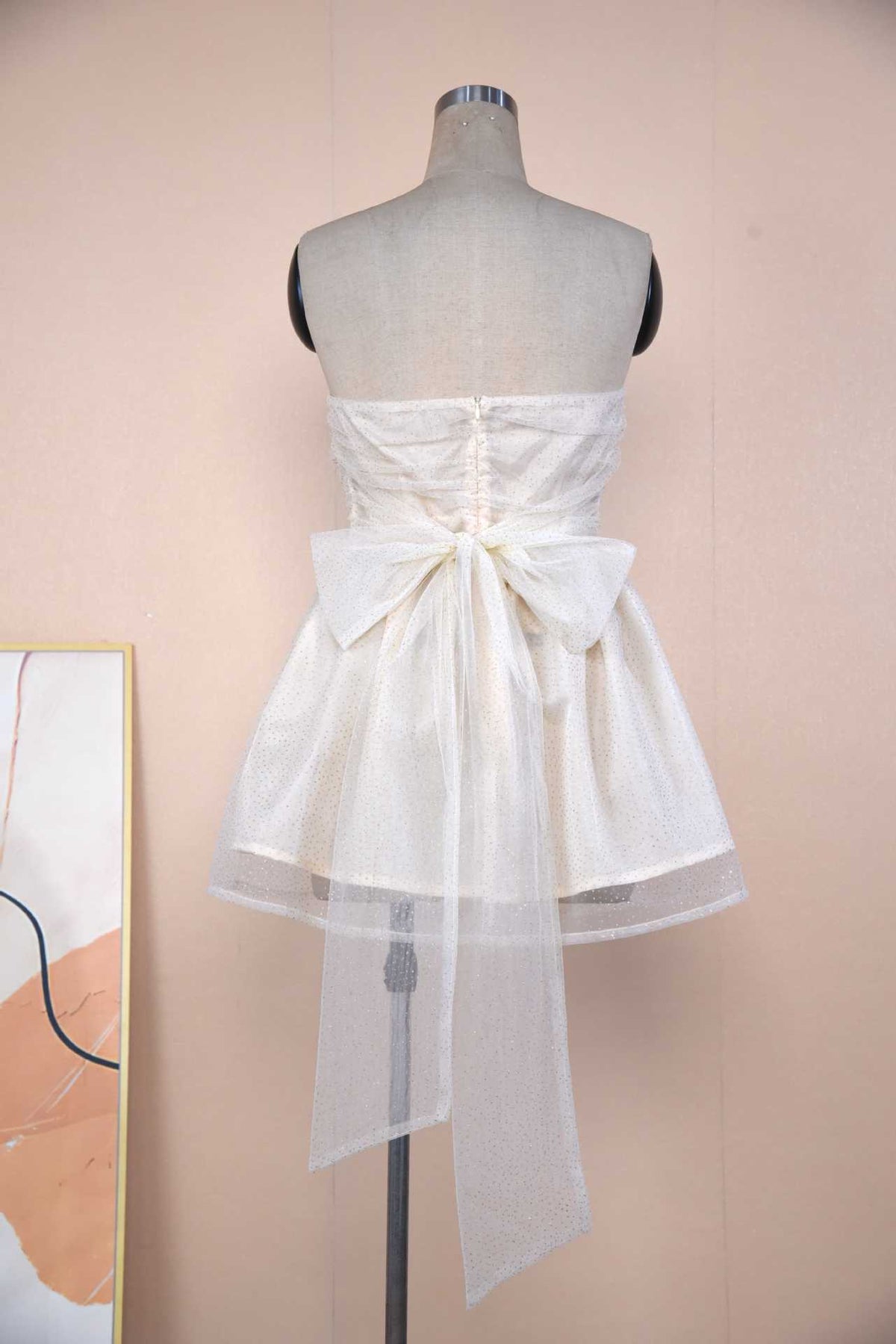 The Bow-Back Glitter Tube Mini – image 9