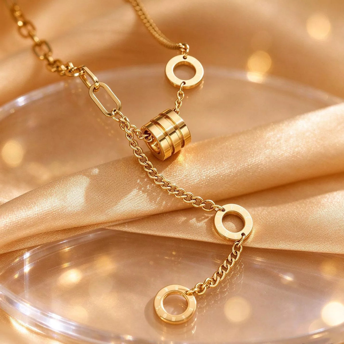 The Gold Charm Pendant – image 5