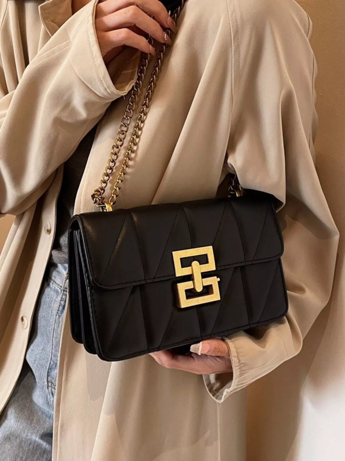The Holiday Red Chain Bag – image 3
